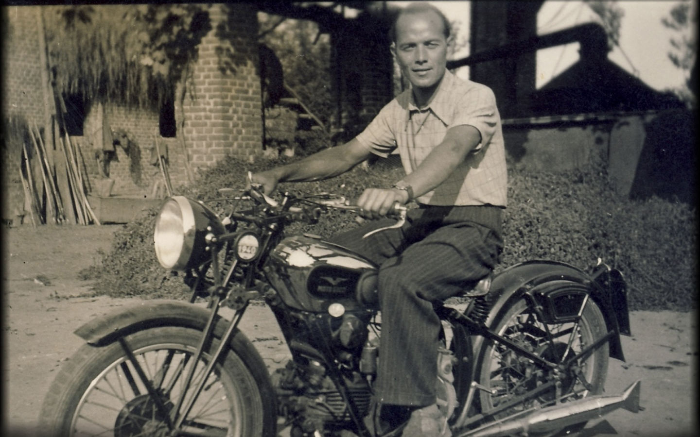 nicolao-anni-40